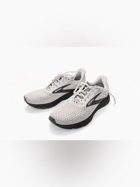 Brooks Men's Light Gray and Black Running Shoes